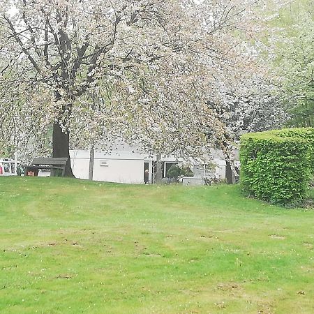 Rustige, Gelijkvloerse Vakantiewoning Met 2 Slaapkamers In Simpelveld, Zuid-Limburg Luaran gambar