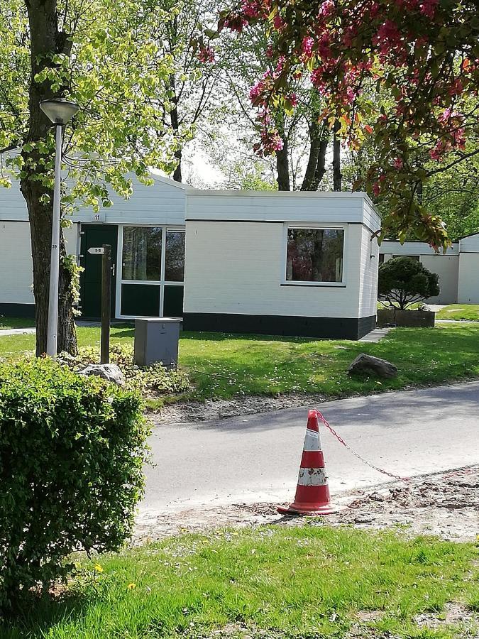 Rustige, Gelijkvloerse Vakantiewoning Met 2 Slaapkamers In Simpelveld, Zuid-Limburg Luaran gambar