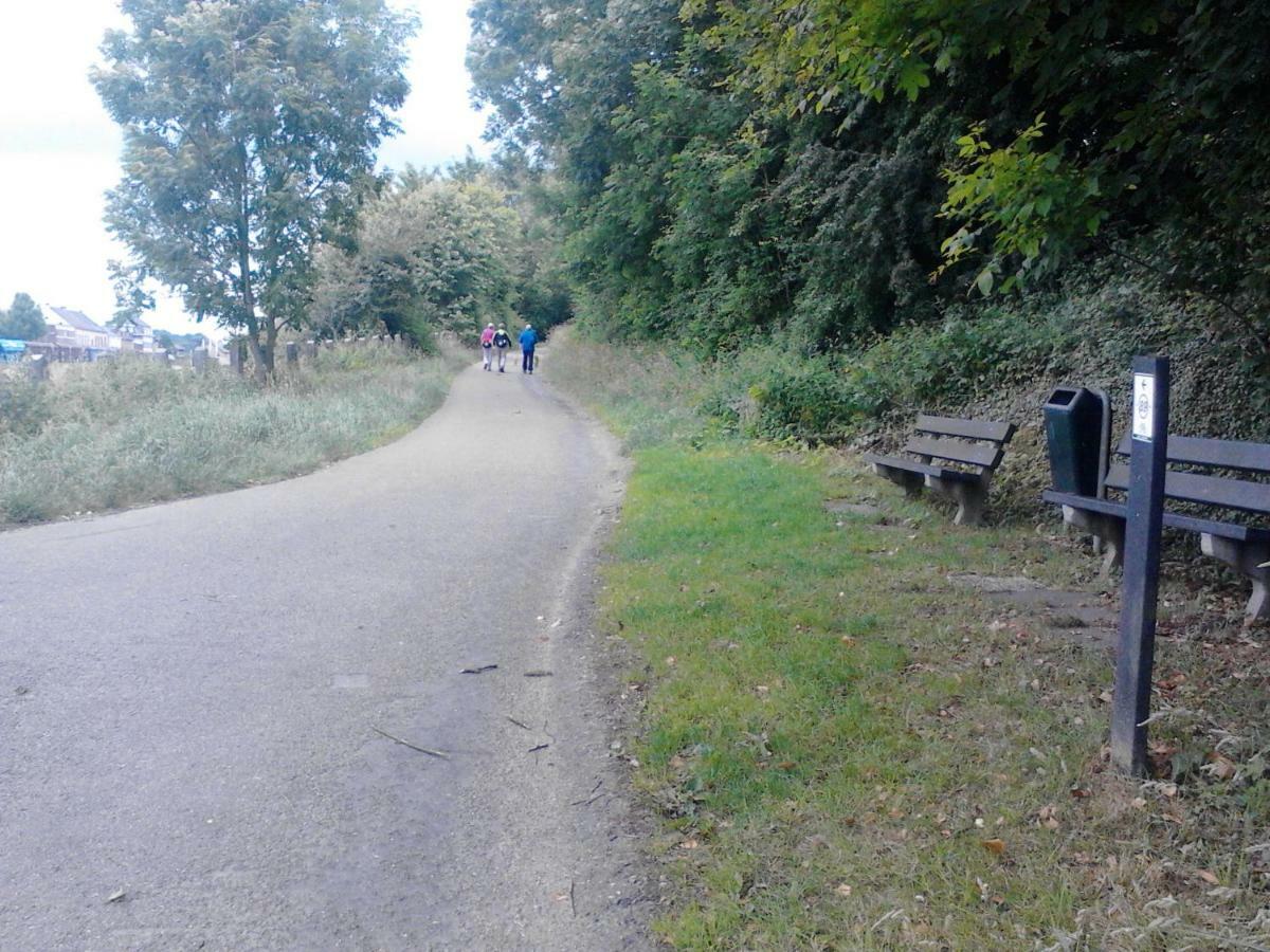 Rustige, Gelijkvloerse Vakantiewoning Met 2 Slaapkamers In Simpelveld, Zuid-Limburg Luaran gambar