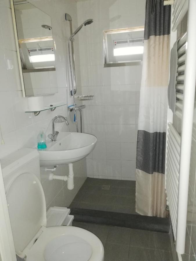 Rustige, Gelijkvloerse Vakantiewoning Met 2 Slaapkamers In Simpelveld, Zuid-Limburg Luaran gambar